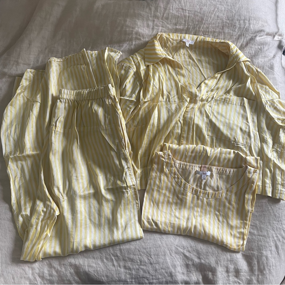 Bundle! Lunya Washable Silk High Rise Pant, Crop blouse and T-shirt - Picture 4 of 8